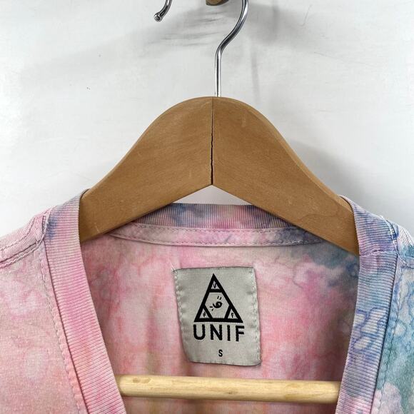 UNIF Pug Conga Line Turnup Tie Dye Tee - Picture 3 of 8